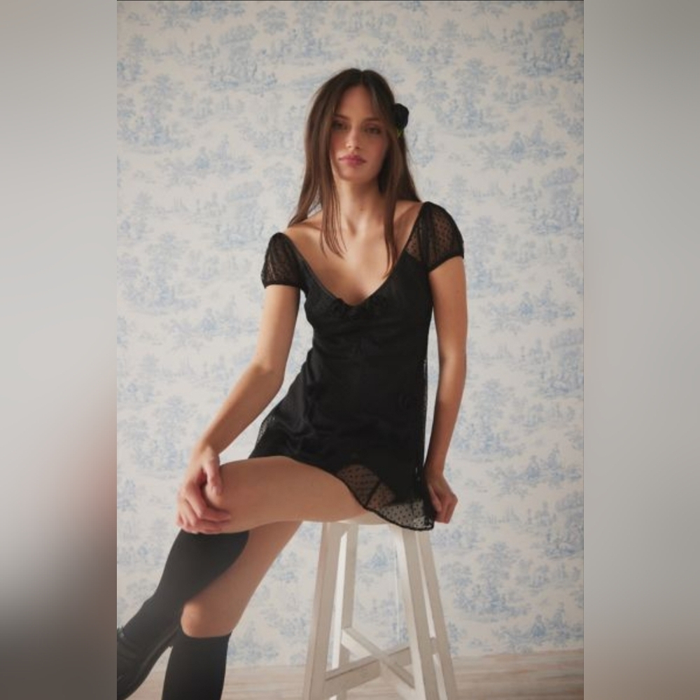 Kimchi Blue Becca Fit and Flare Mini Dress in Black - Picture 3 of 12
